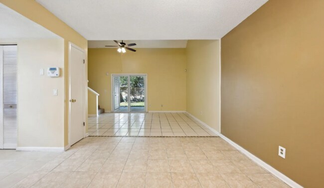 Foto del edificio - 2/2 townhome located near NAS Jax