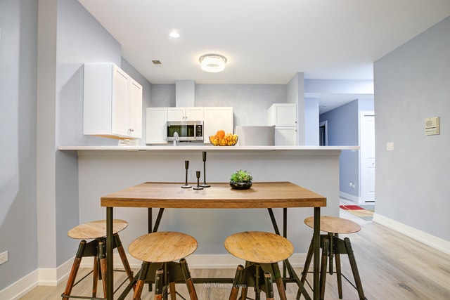 Foto del edificio - 3815 S Langley Ave