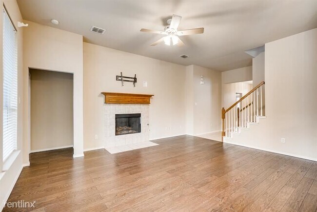 Building Photo - 3 br, 3 bath House - 4906 Saddlehorn Drive