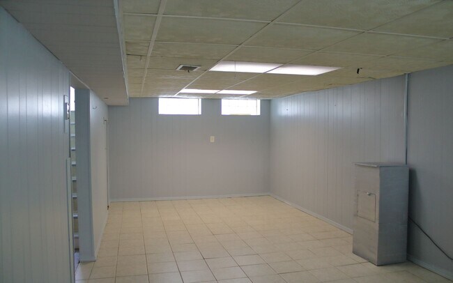 Foto del edificio - 3 Bed 1.5 bath Single Family Home
