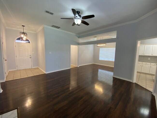 Foto del edificio - Spectacular 4 Bed 2 Bath in South Lubbock! Cooper School District!