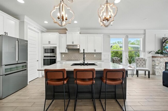 Building Photo - 3019 Borassus Dr