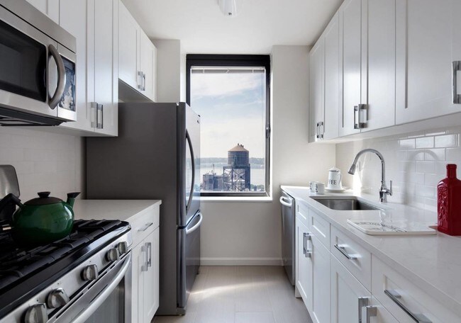 Foto del edificio - 215-256 W 94th St