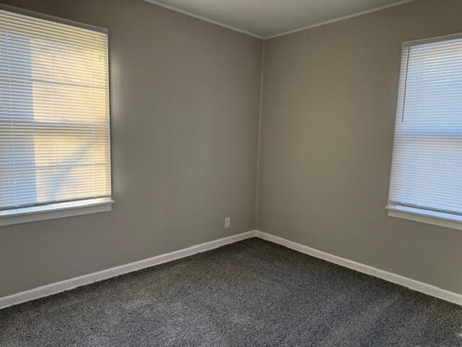 Foto del edificio - 2143 S Wichita St