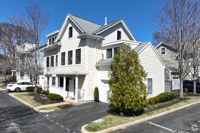 Alternate Exterior - 4-16 Summer St