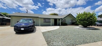 Building Photo - 26460 Ridgemoor Rd