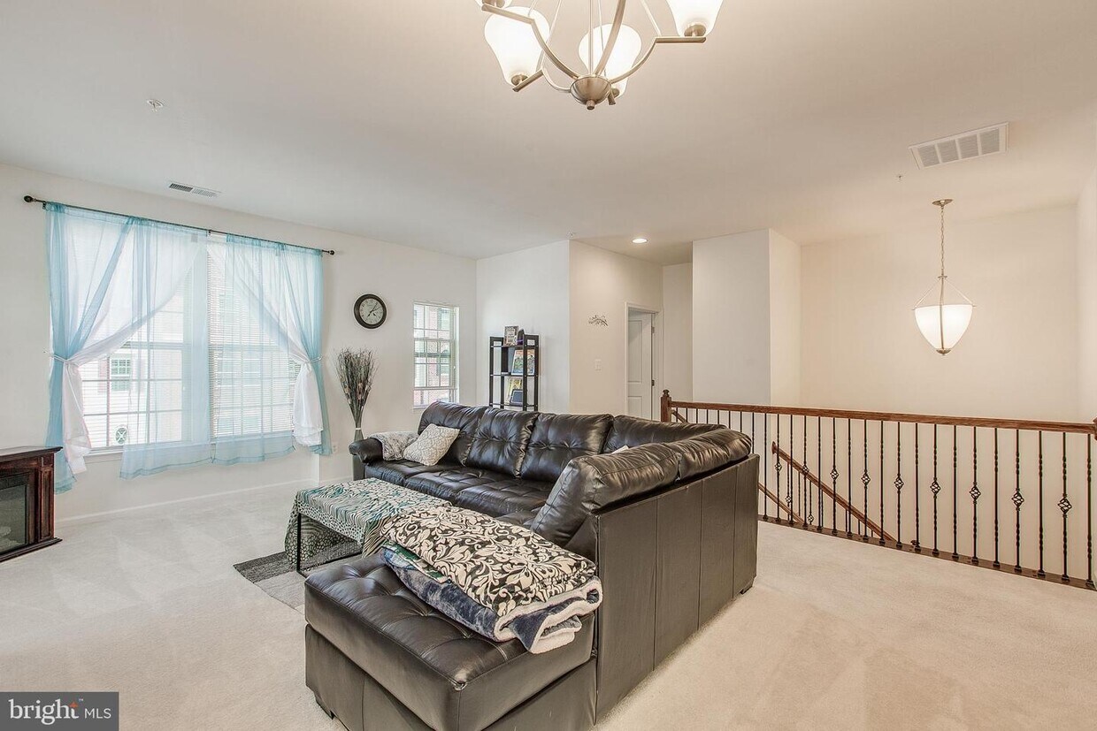 Foto principal - 6421 Alan Linton Blvd E