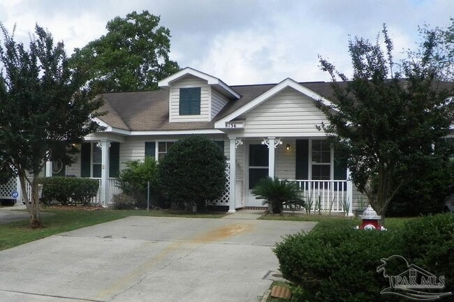 Building Photo - 8136 Heirloom Dr