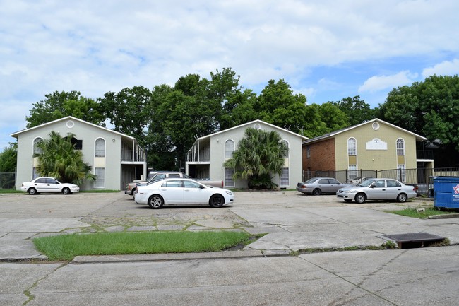 Foto del edificio - Mid City Apartment Complex