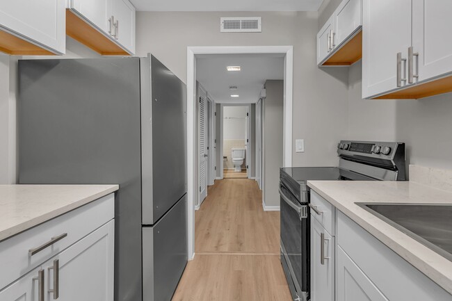 Photo - 116 Harding Pl Townhome