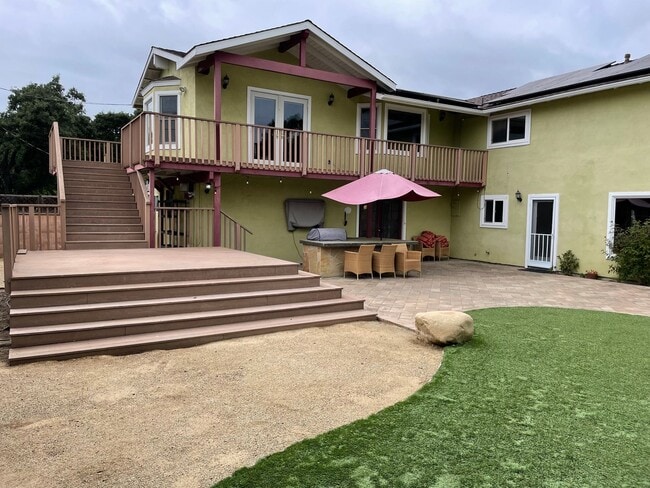 Foto del edificio - Spacious 4 Bedroom 4 Bath Ojai Home