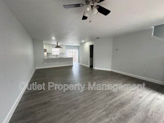 Photo - 6291 Arlington Ct Townhome