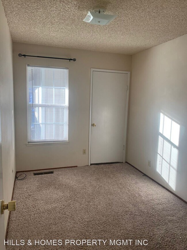 Foto del edificio - 4 br, 2 bath House - 552 LORRAINE COURT SOUTH