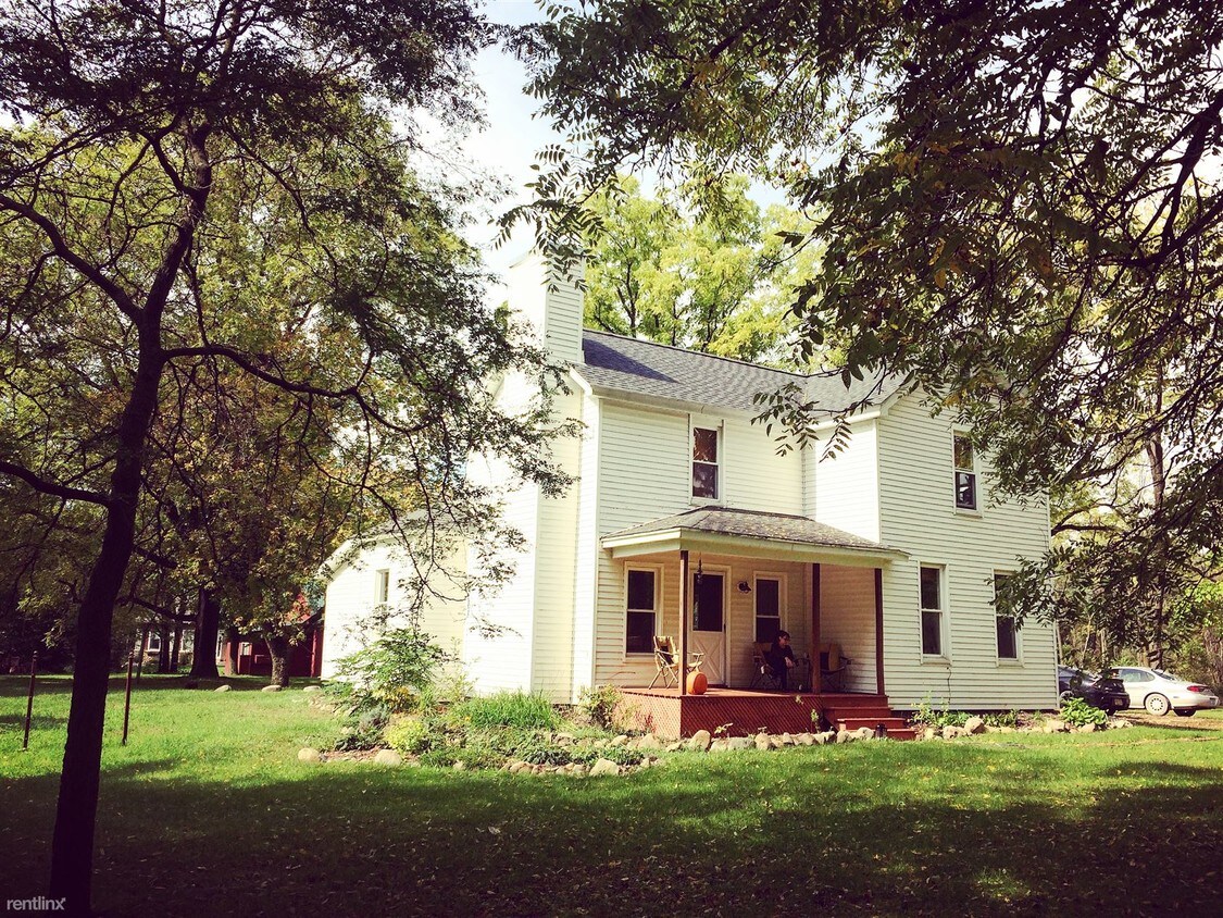 Primary Photo - 9275 Huron River Dr