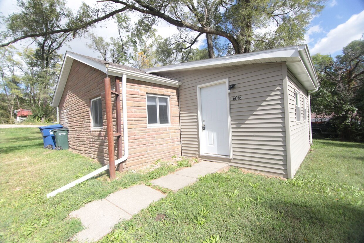 Primary Photo - Charming 1-Bedroom and Pet-Friendly HOME w...