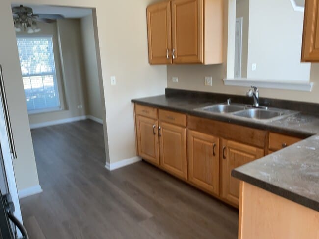 Building Photo - 1844 Courtwright Dr