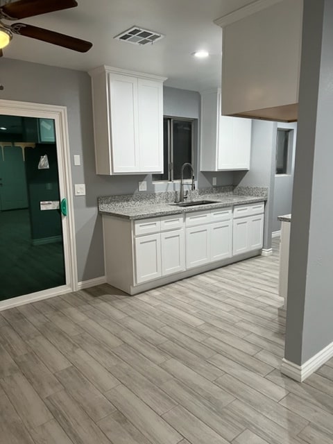 Foto del edificio - 16588 Vine St