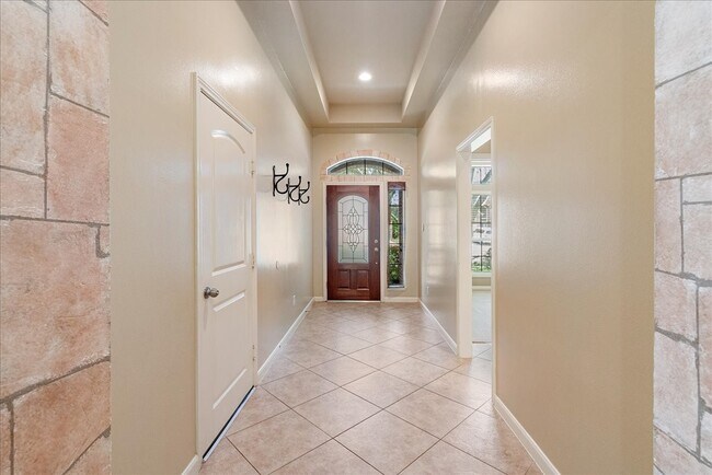 Building Photo - 4015 Pearl Pass Ln