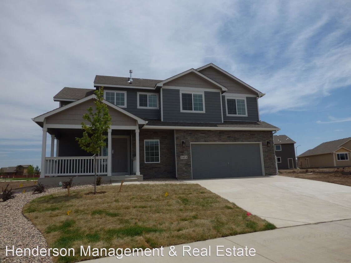 3 br, 2.5 bath House 7624 Back Stretch D... House Rental in