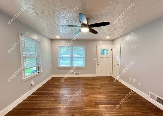 Foto del edificio - 1244 Calhoun Ave