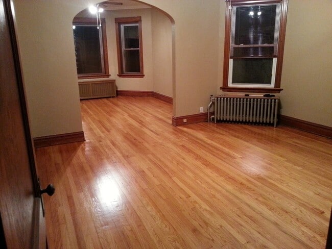 Building Photo - 3078 N Haussen Ct