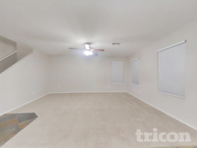 Foto del edificio - 15923 N 169th Dr