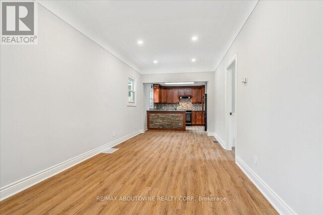 Photo du bâtiment - 93 E 31st St