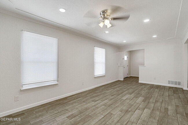 Building Photo - 10401 Centaur Dr