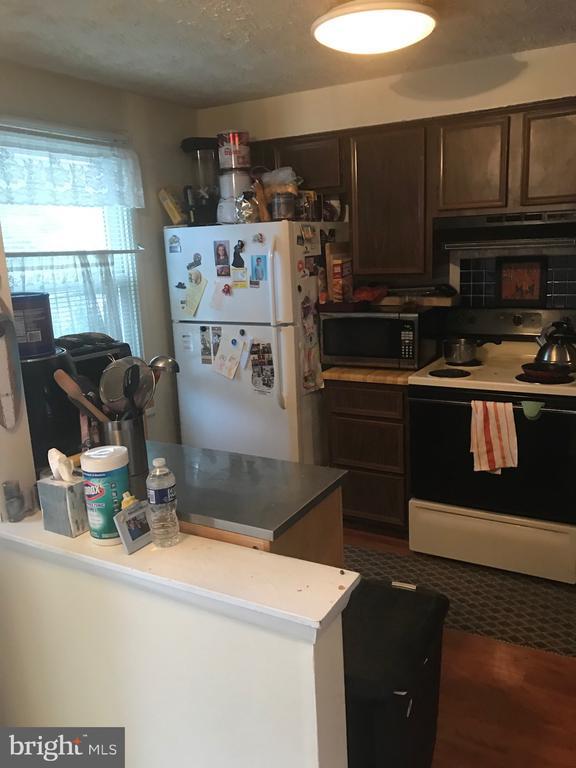Foto del edificio - 8320 Brookvale Ct