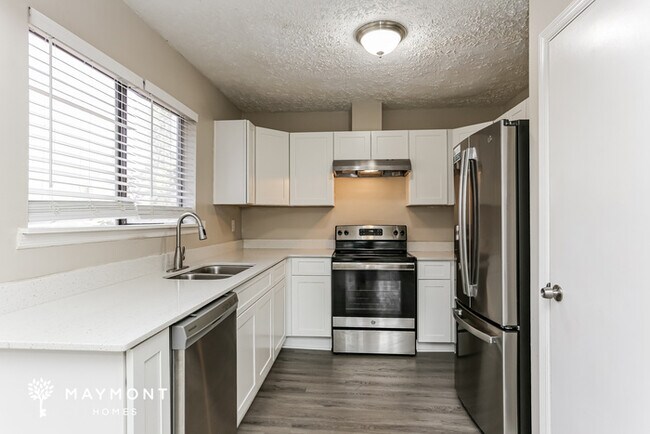 Foto del edificio - 1483 Flat Rock Rd