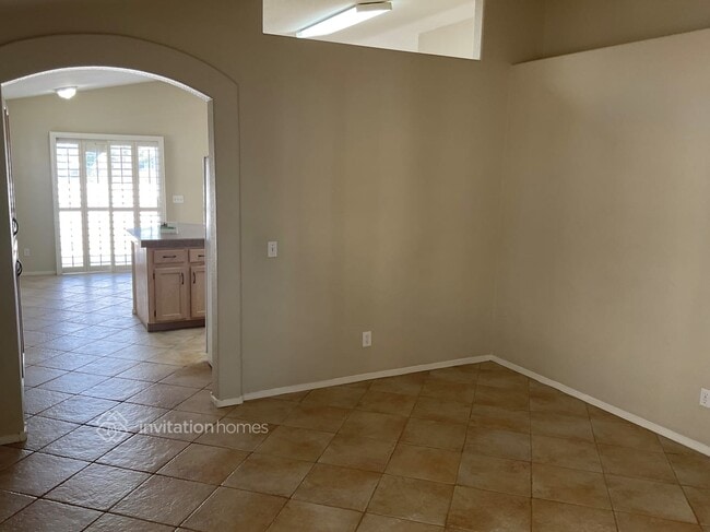 Building Photo - 7120 Desert Clover Ct