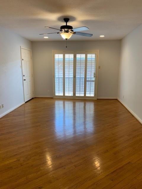 Foto del edificio - 4211 Newton Ave