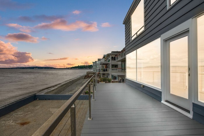 Foto principal - 3129 Alki Ave SW