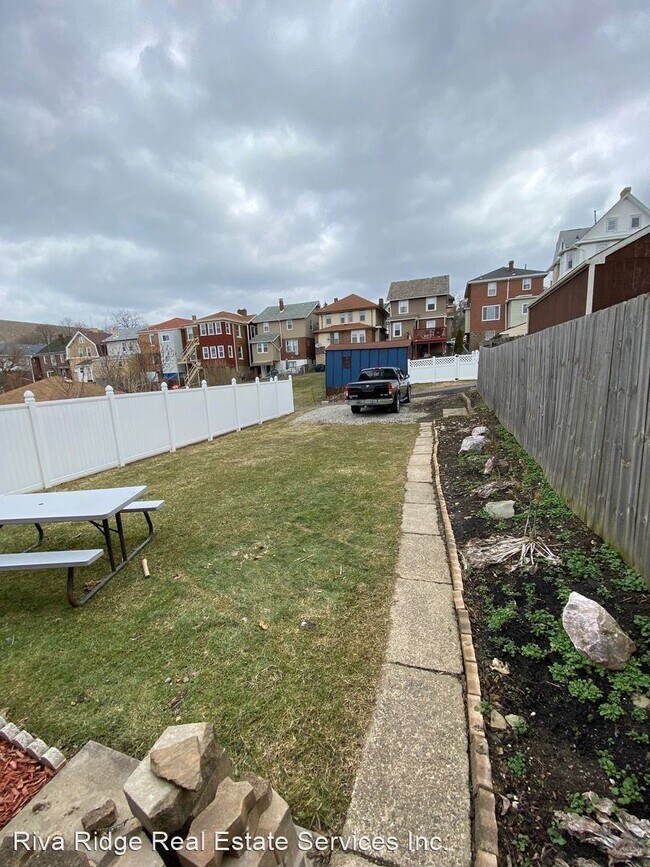 Foto del edificio - 3 br, 1 bath House - 1225 Berkshire Avenue
