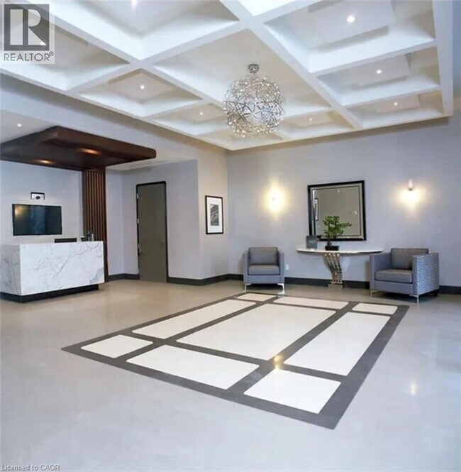 Photo du bâtiment - 150 Main St W