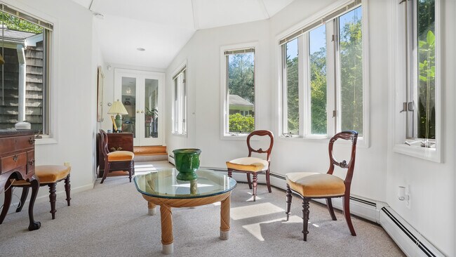 Foto del edificio - 106 Spoonwood Rd