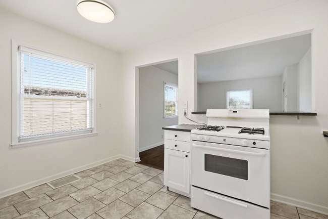 Building Photo - 4620 4th Ave S