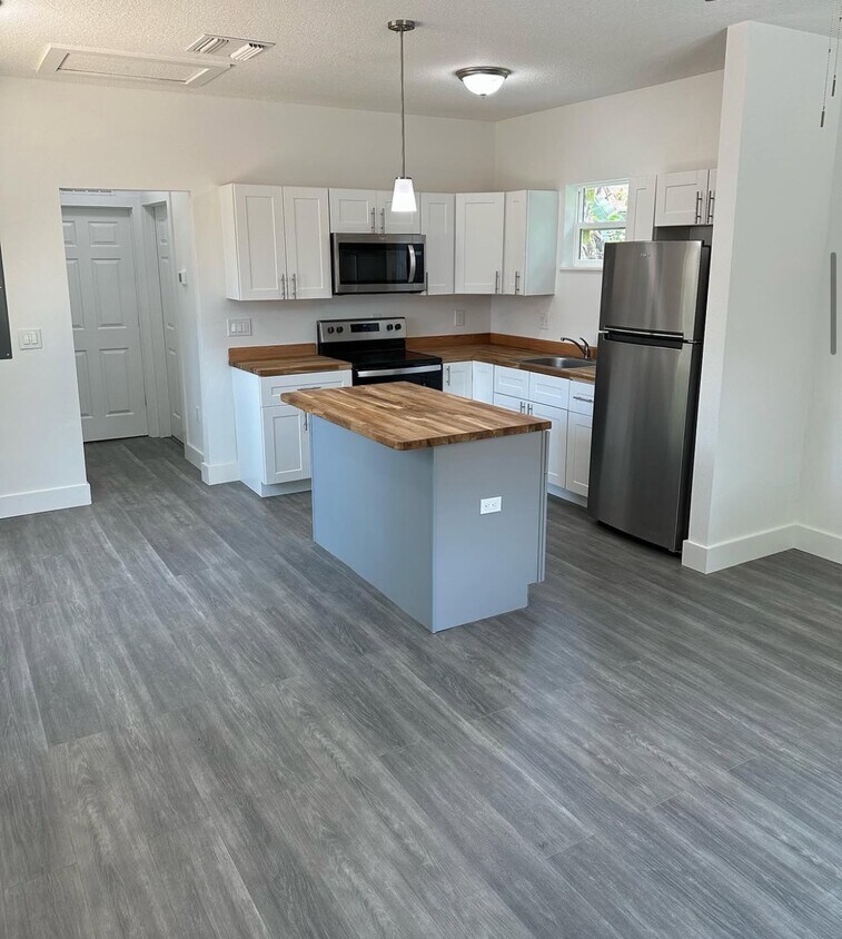 Foto principal - 701 E Ellicott St