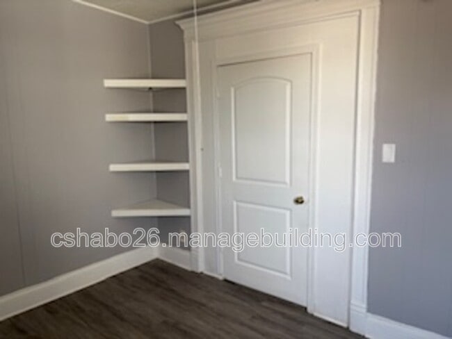 Foto del edificio - 219 N Washington Ave