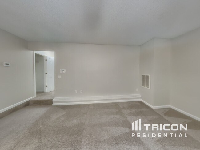 Building Photo - 1028 Maris Ln