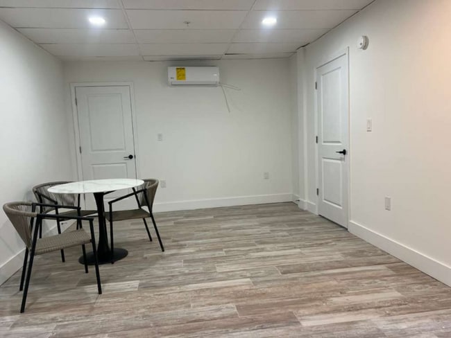 Foto del edificio - 4105 Poinsett Rd