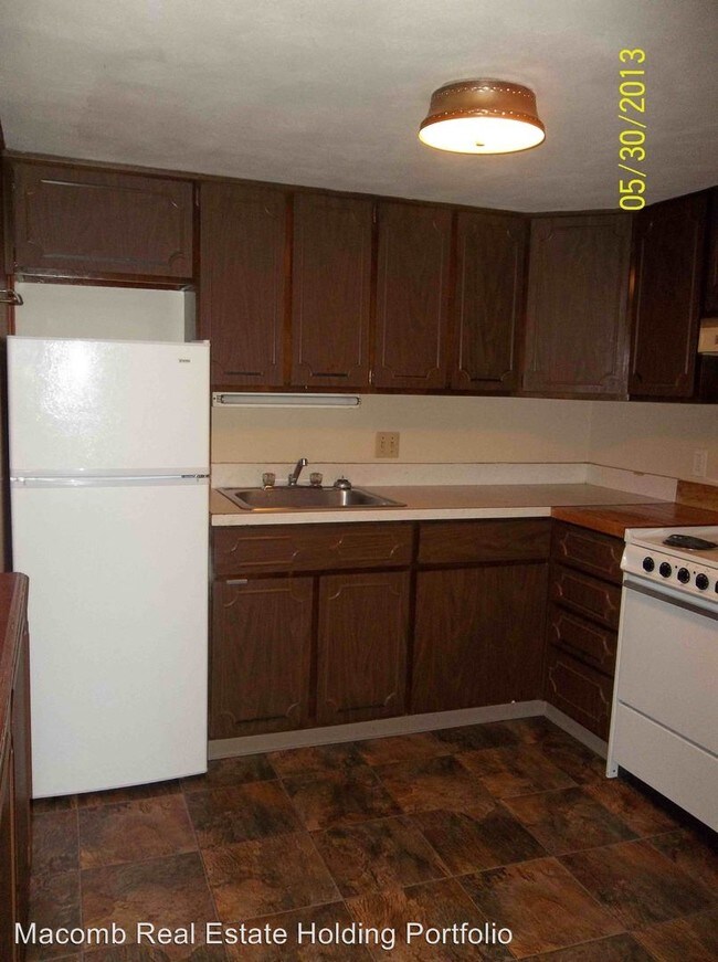 Building Photo - 369 Eggers Dr
