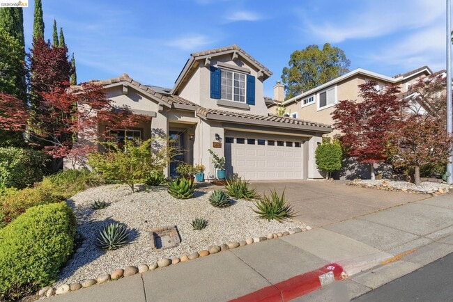 Building Photo - 257 Golf Links St