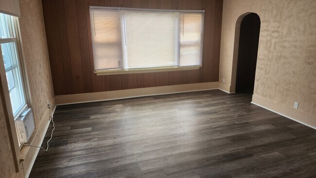 Foto del edificio - 508 E Market St
