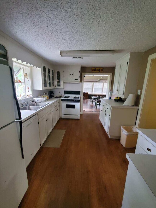 6106 Mer Rouge Rd, Bastrop, LA 71220 House Rental in Bastrop, LA