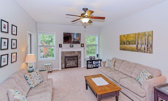 Building Photo - 30 Revere Run