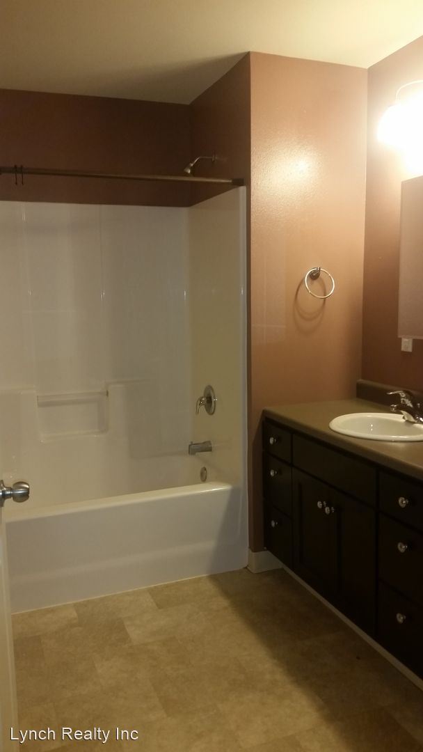 Foto del edificio - 2 br, 1 bath House - 106 1/2 S Washington St