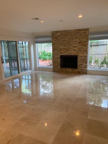 Foto del edificio - 1402 Heathwood Dr