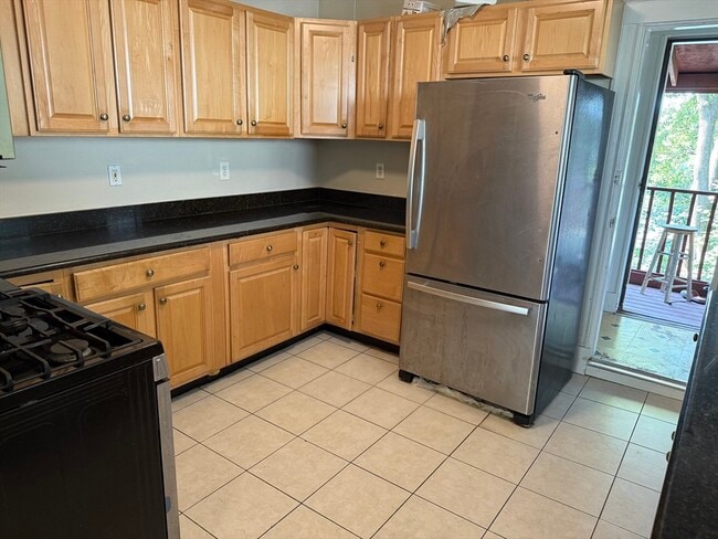 Building Photo - 31 Fifield St