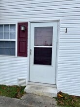 Building Photo - 1155 KY-3057